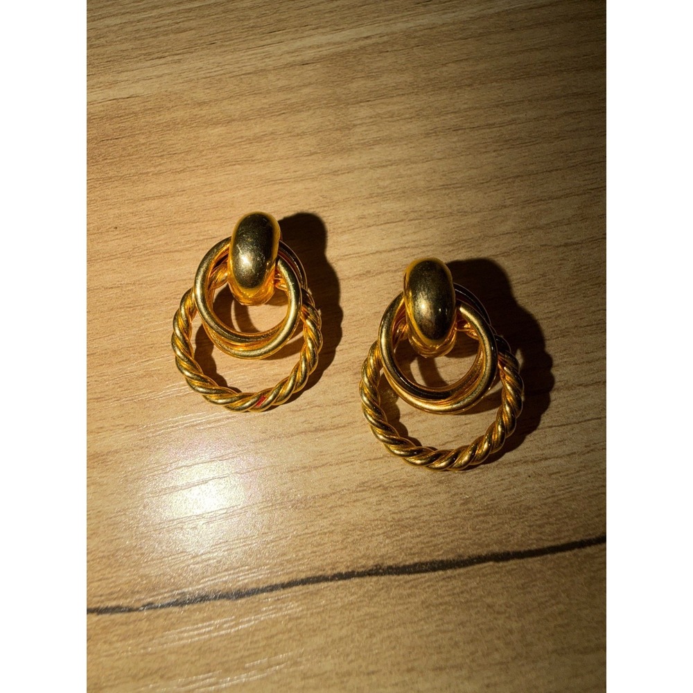 Vintage 80s Chunky Gold Tone  DOOR KNOCKER Hoop Earrings